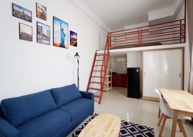 Phòng duplex đầy đủ nội thất cửa sổ lớn